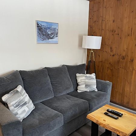 Lush'S Cottages Cormack Buitenkant foto